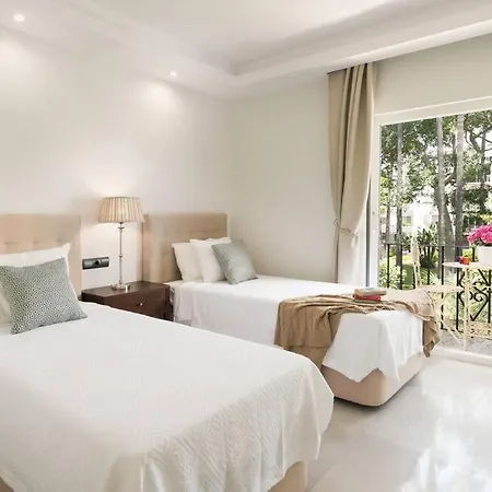 Puerto Banus Beach/alcazaba Marbella