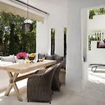 Puerto Banus Beach/alcazaba Marbella
