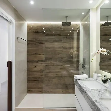 Puerto Banus Beach/alcazaba * Marbella